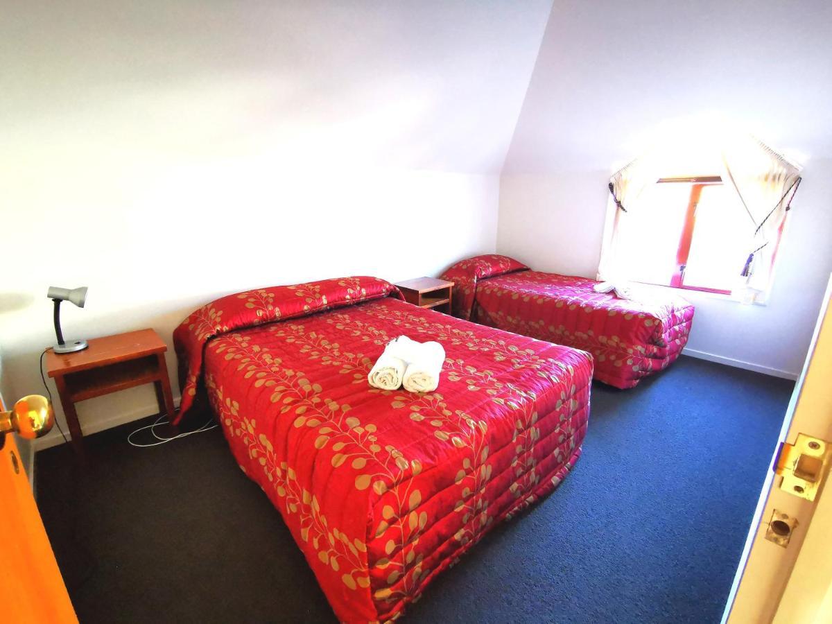 أكارو Les Troupes Apartments المظهر الخارجي الصورة