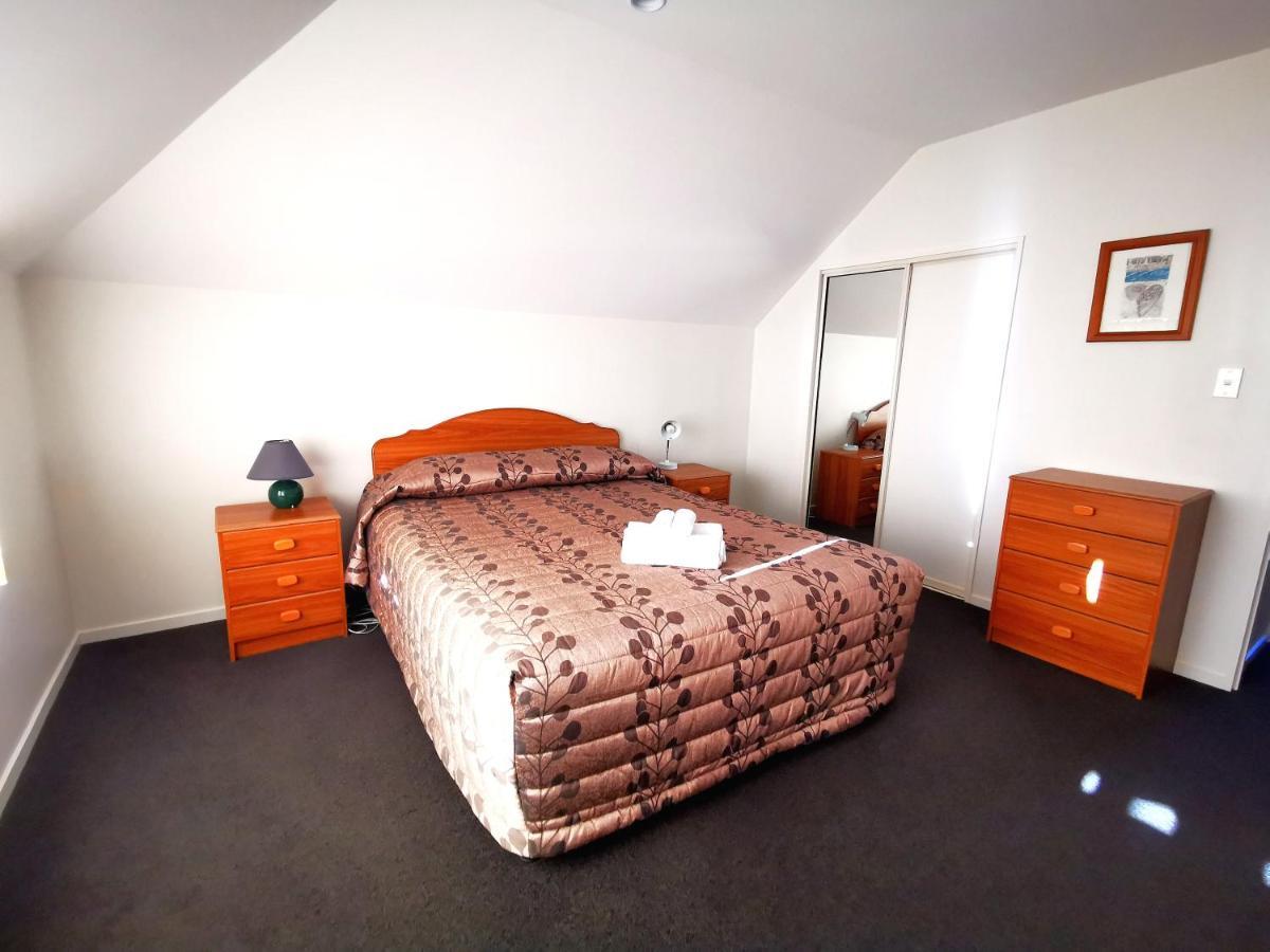 أكارو Les Troupes Apartments المظهر الخارجي الصورة