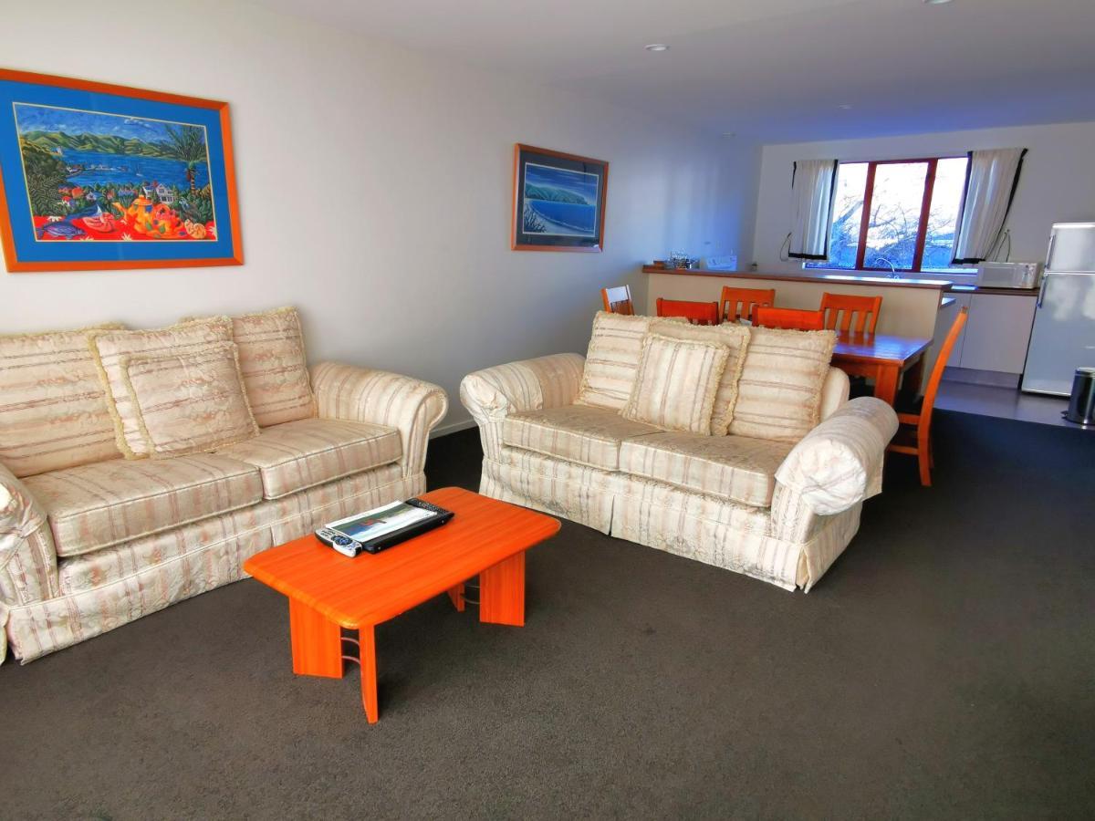 أكارو Les Troupes Apartments المظهر الخارجي الصورة